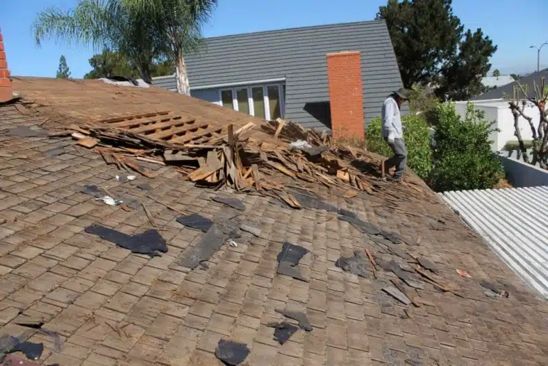 Professional Puyallup roof repairs in WA near 98374