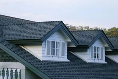 Experienced Puyallup roofing installers in WA near 98373