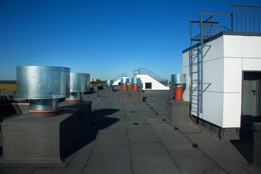 Local Puyallup commercial roofers in WA near 98372