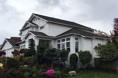 Expert Lakewood roof installation in WA near 98499